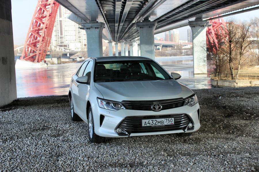  Toyota Camry 2014 года  (CIS) (фото 2 из 41)